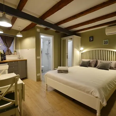 Lisa Apartment *