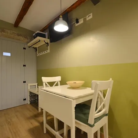 Lisa Apartment *